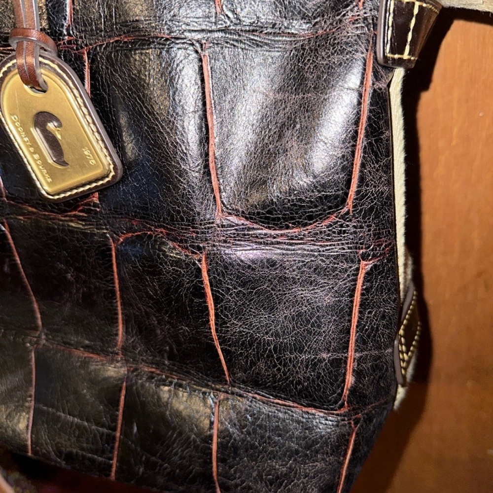 Dooney & Bourke Croco Embossed Large Handbag - Picture 9 of 13